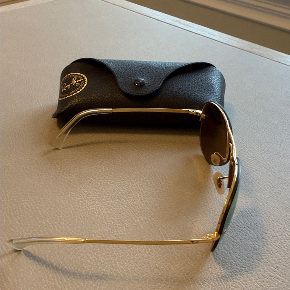 Ray-Ban RB 3449 Gold Frame Sunglasses excellent condition - Picture 4 of 5